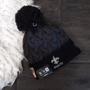 NWT New Orleans Saints Cable Knit Pom Pom Beanie